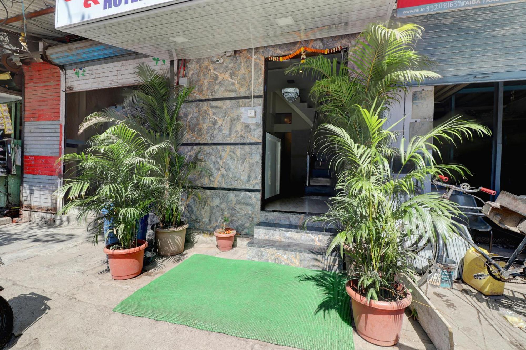 Hotel New Balaji Residency Mumbai Exteriör bild