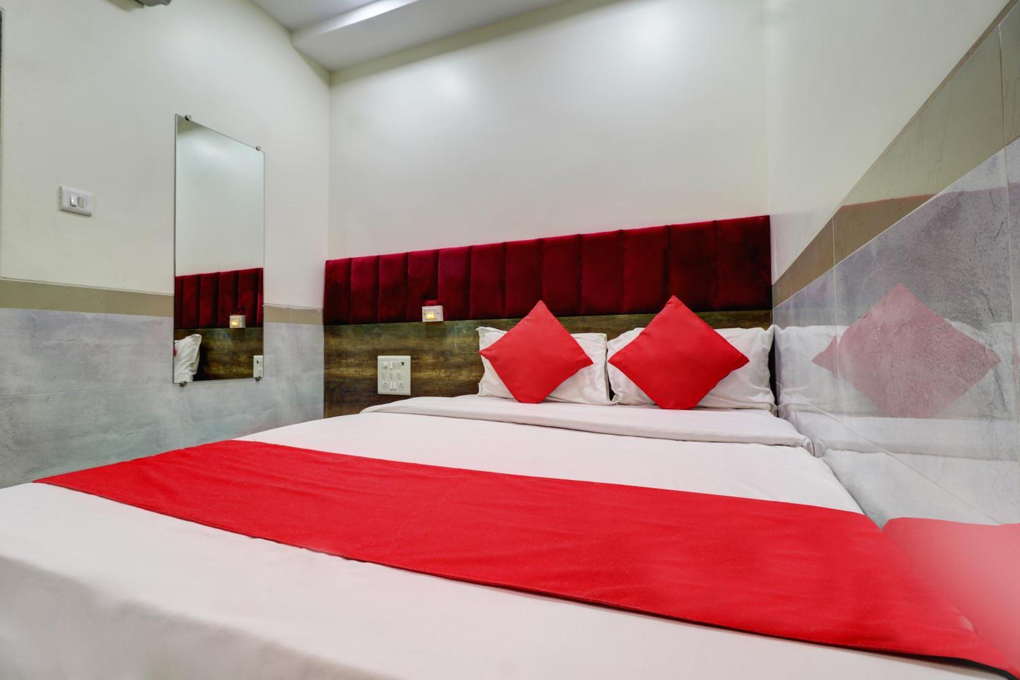 Hotel New Balaji Residency Mumbai Exteriör bild