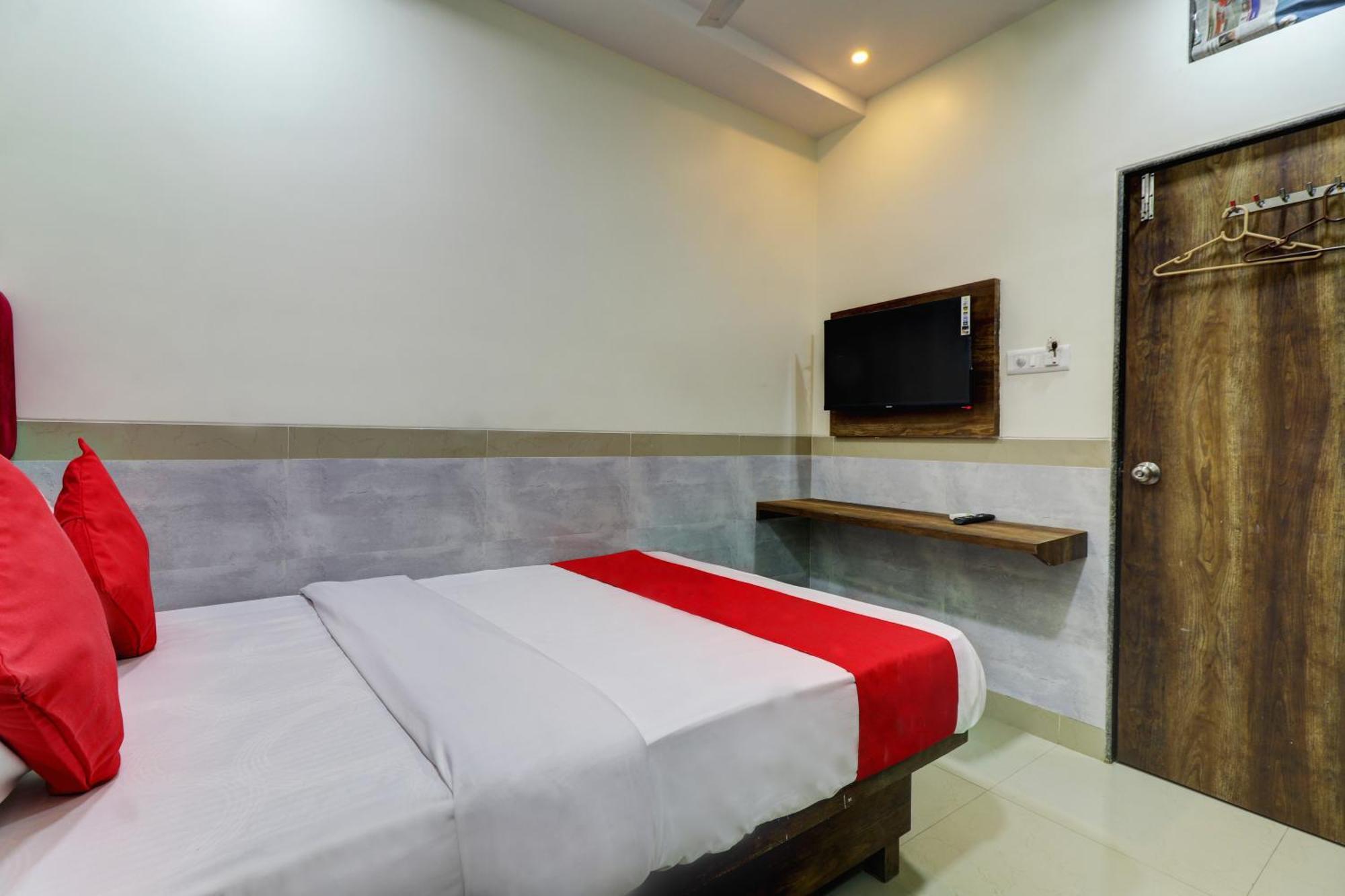 Hotel New Balaji Residency Mumbai Exteriör bild