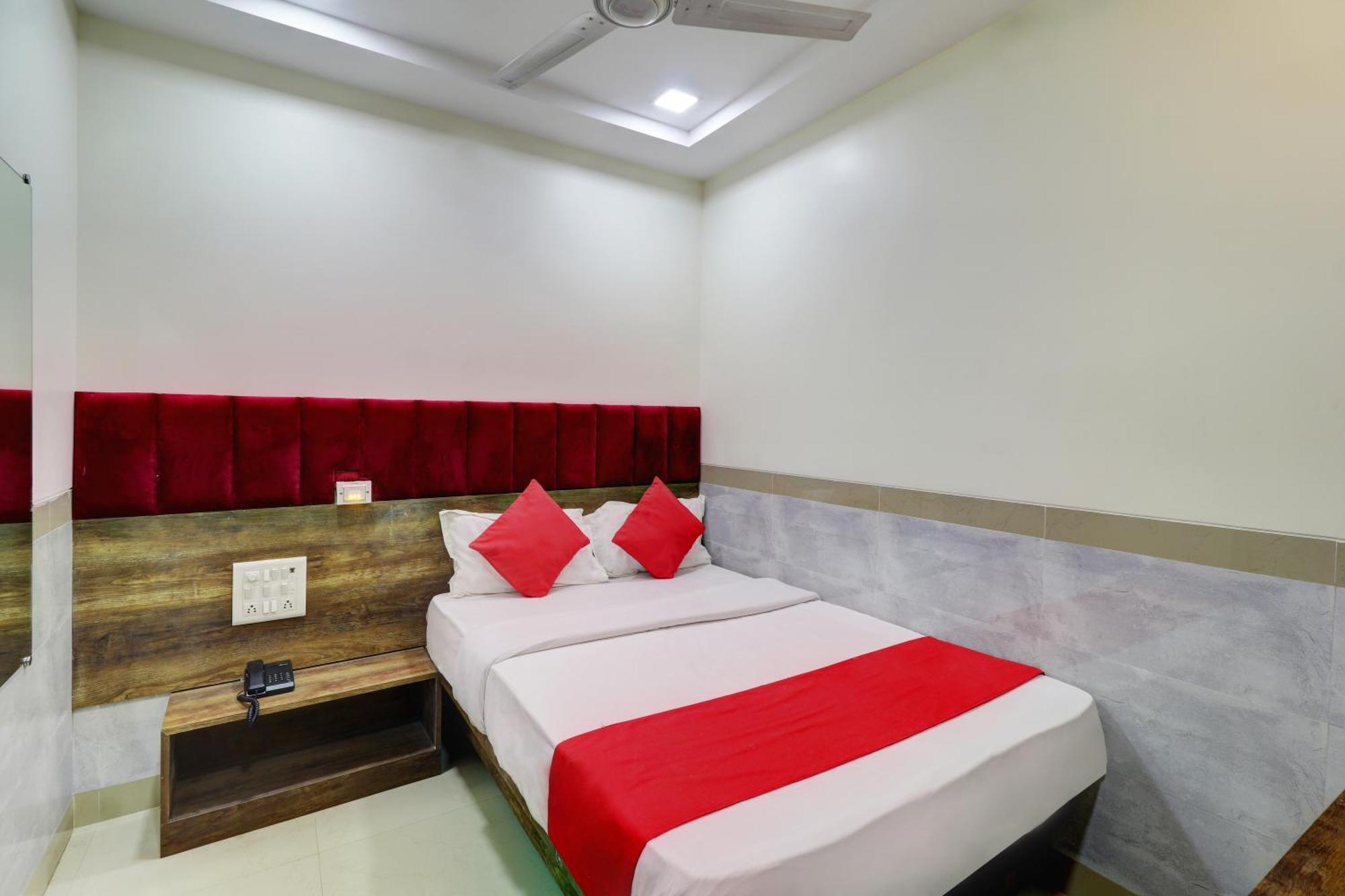 Hotel New Balaji Residency Mumbai Exteriör bild